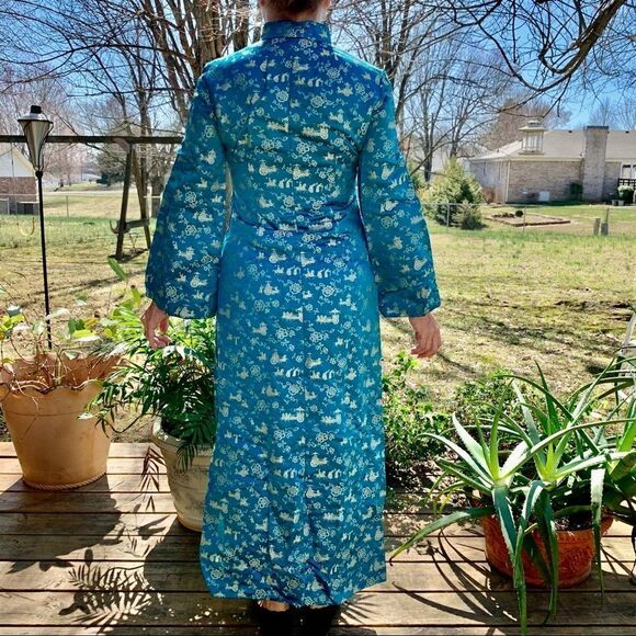 Vintage Oriental turquoise & silver tapestry gown - Picture 2 of 8